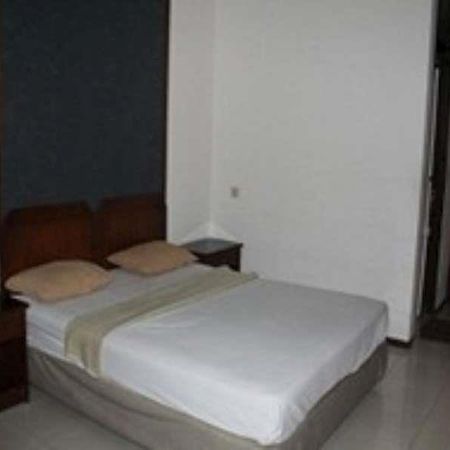 Edelweis Hotel Bandung Exterior foto