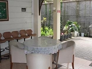 Edelweis Hotel Bandung Exterior foto